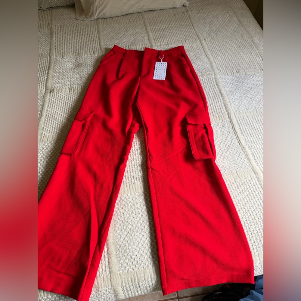 Lé AL.X Women's Wide Leg Red pants with large pockets, size 10.